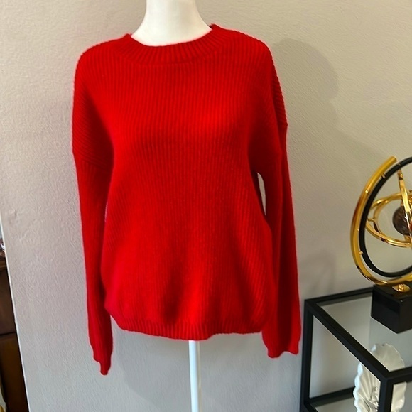 No Boundaries: New Women’s Red knitted Long Sleeve Crew neck Sweater Size L - Picture 2 of 6